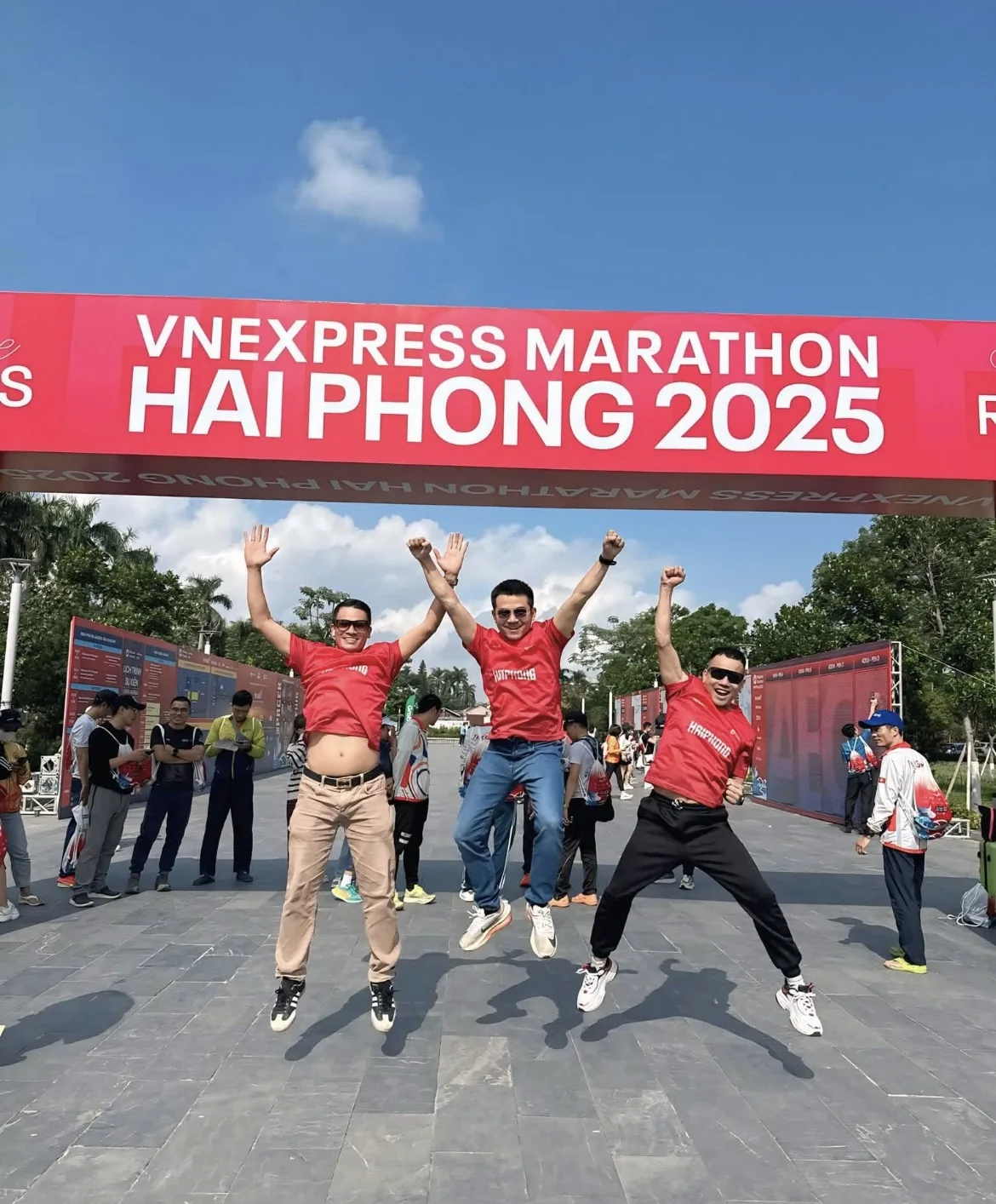 Hải Phạm chạy bộ buổi sáng, tự hào vì cơ sở đã tự chủ phần chi phí thuê thiết kế cho spa.